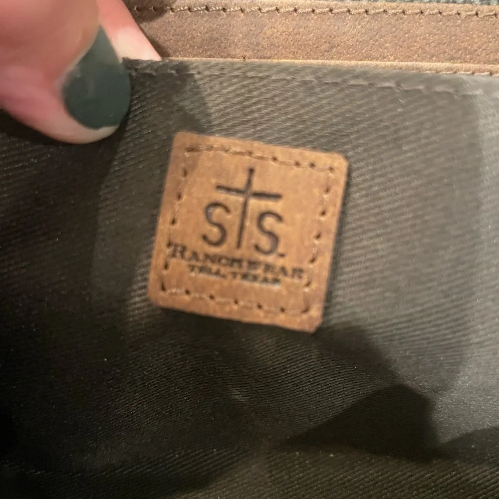 STS Ranch Wear Zip Around Clutch Wristlet Wallet. Cross posted. - Picture 7 of 11